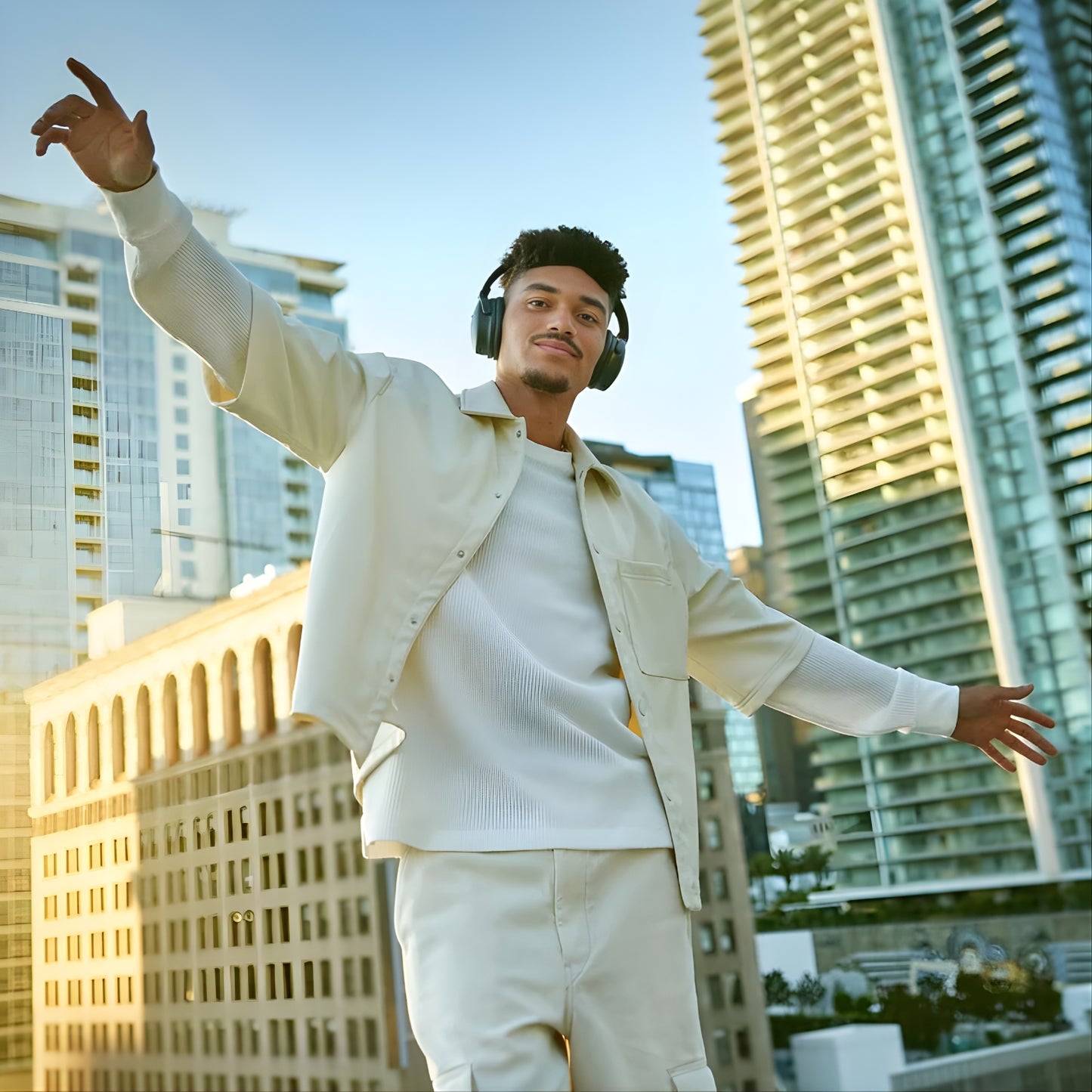 B0SE QuietComfort Headphones